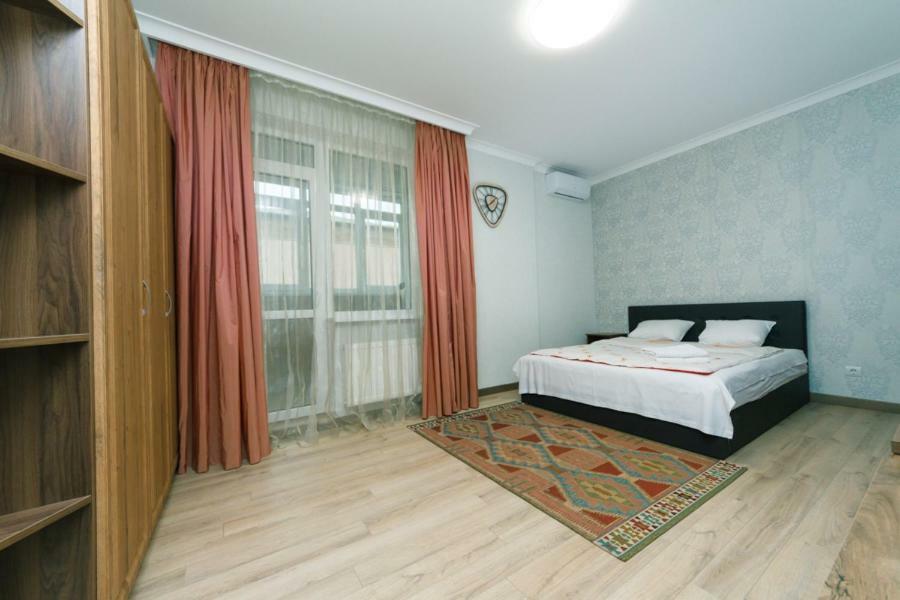 Apartmant In Kpi З Двома Спальнями Kyiv Exterior photo
